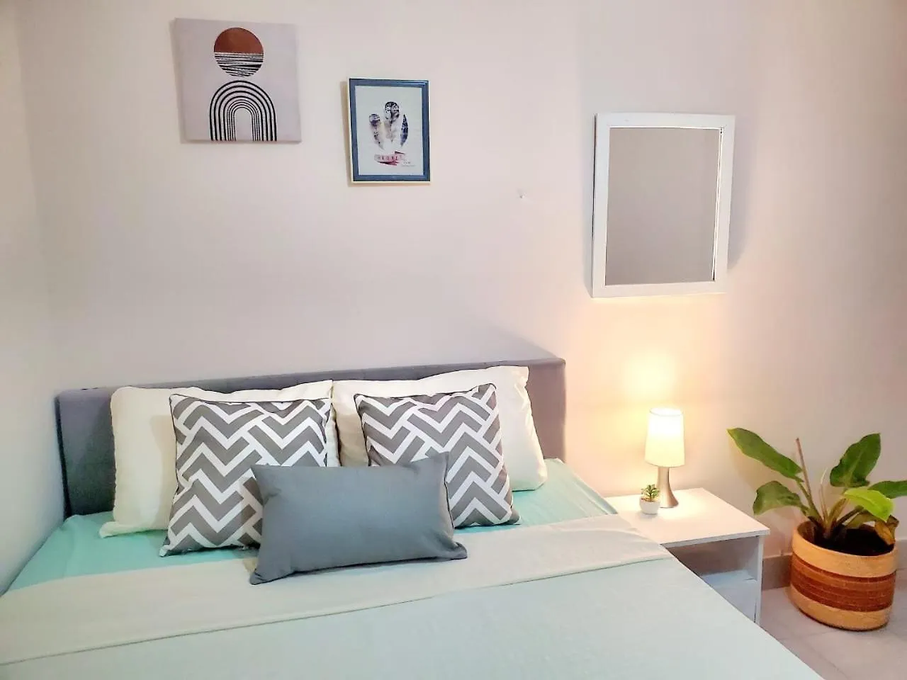 Casa Dali Coliving Hotel Medellin 0*,  Colombia